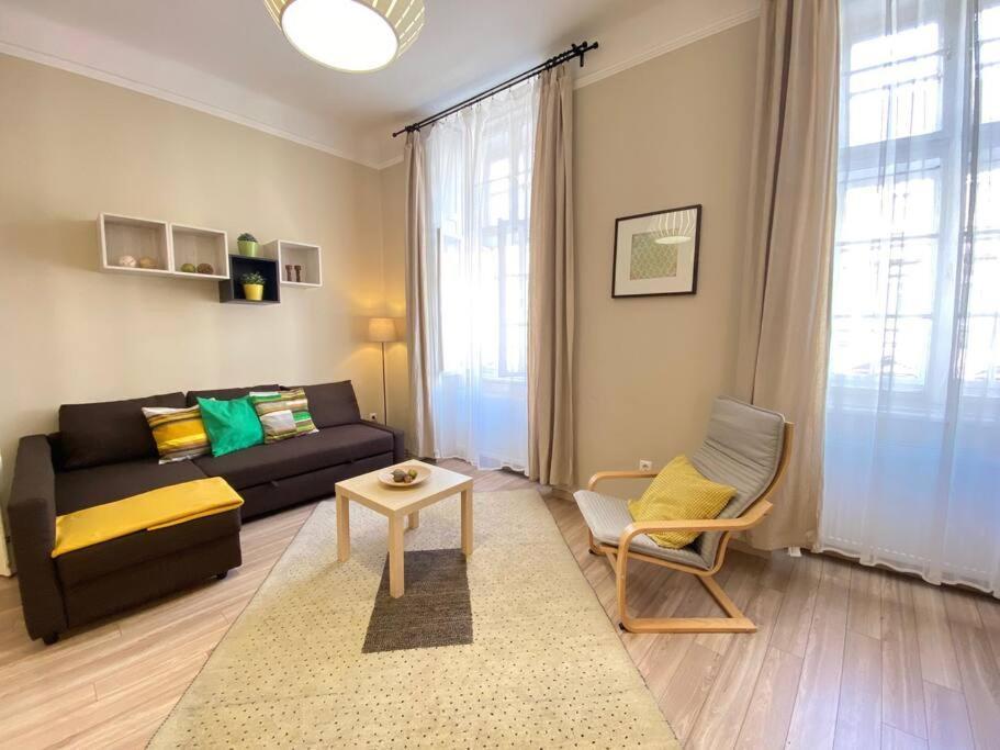 Orangehomes One Bedroom Comfy Apartment ブダペスト エクステリア 写真
