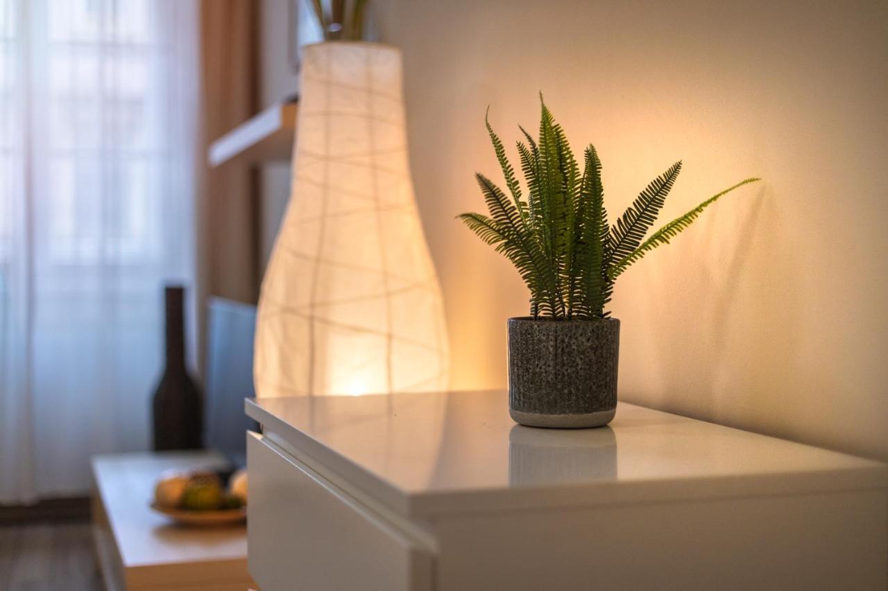 Orangehomes One Bedroom Comfy Apartment ブダペスト エクステリア 写真